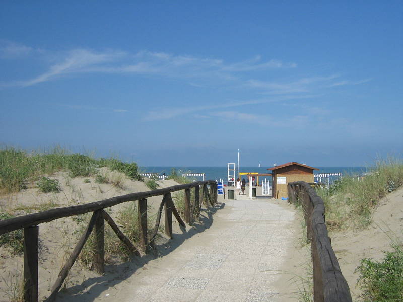 Marina di Vecchiano - the beach